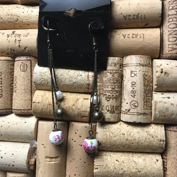 Statement Earrings - Picture 1 of 4